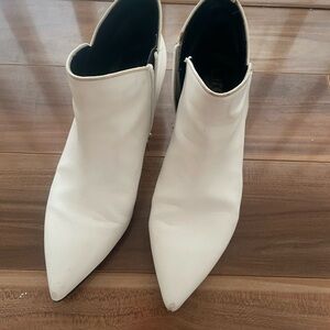 Circus by Sam Edelman White Ankle Booties